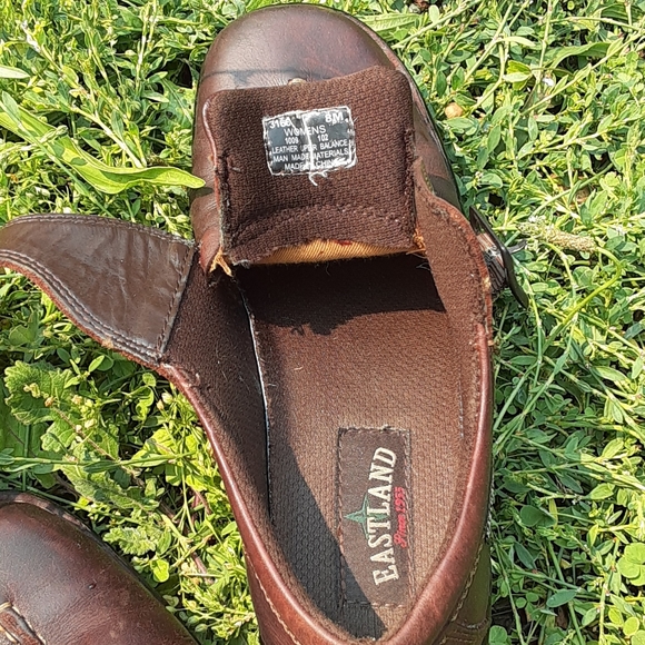 Genuine Leather Buckle Slide ons - Picture 6 of 6